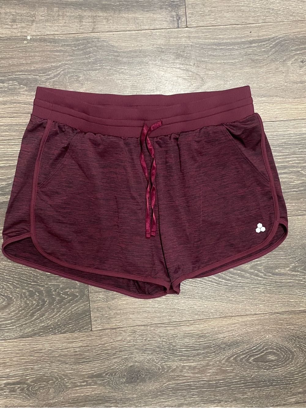Tek Gear Women’s Maroon Athletic Shorts with Drawstring Large bottoms stretch